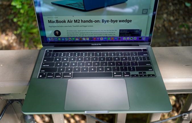 Apple's entry-level 13-inch MacBook Pro M2 may have slower SSD speeds than the M1 model | DeviceDaily.com