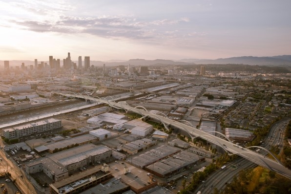 L.A.’s massive new bridge is designed for 23 million pounds of people | DeviceDaily.com