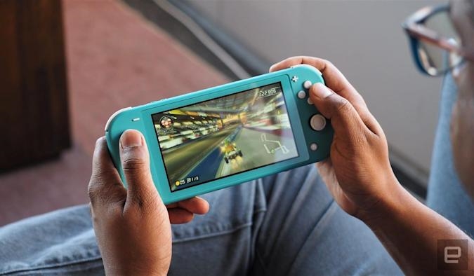Nintendo’s Switch Lite is on sale for $160 today only | DeviceDaily.com Nintendo’s Switch Lite is on sale for $160 today only | DeviceDaily.com