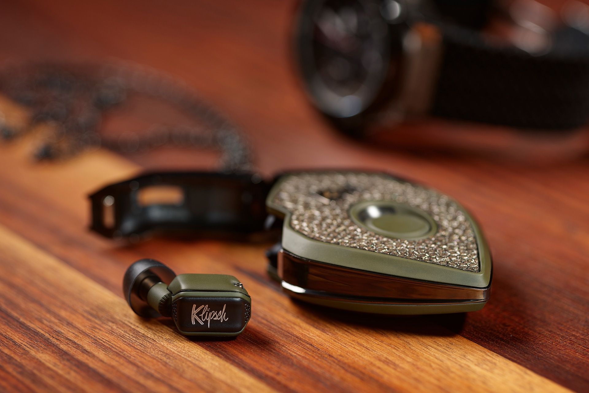 Klipsch's tiny T10 wireless earbuds arrive as a $2,500 'bespoke' model | DeviceDaily.com