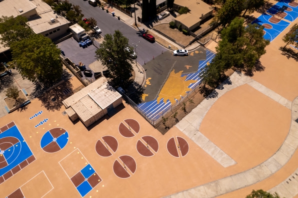1 million square feet of L.A. roads are being covered with solar-reflective paint | DeviceDaily.com
