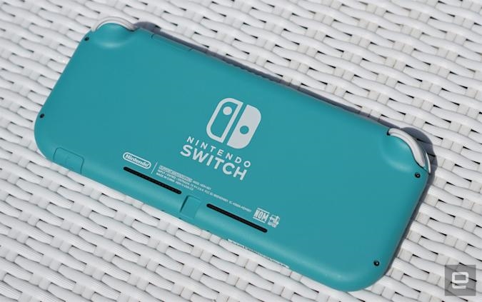 Nintendo’s Switch Lite is on sale for $160 today only | DeviceDaily.com