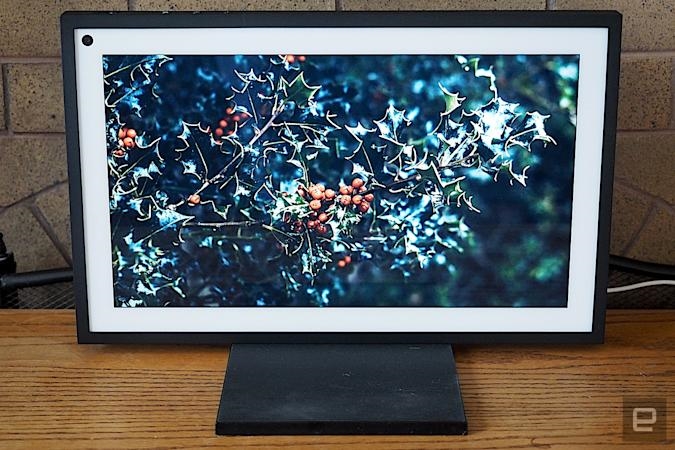 Amazon brings Echo Show 15's photo frame feature to all models