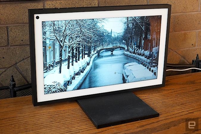 Amazon brings Echo Show 15's photo frame feature to all models | DeviceDaily.com