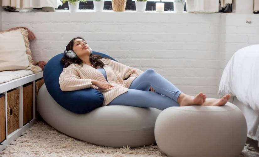 Moon Pod: The Next-Generation Chair  | DeviceDaily.com