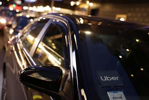 Uber starts showing more US drivers how much they will earn on potential trips