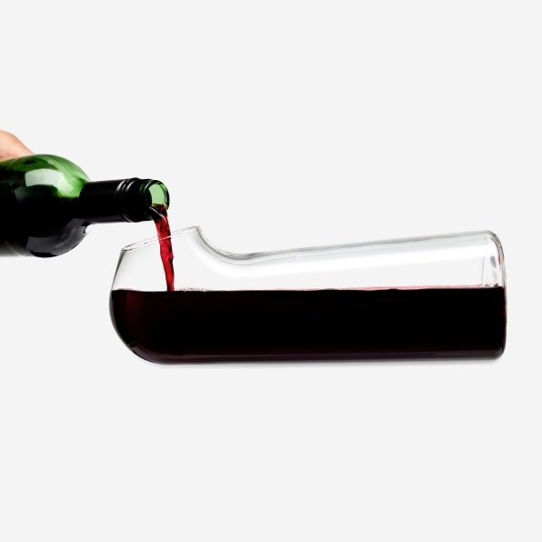 A designer reinvents the humble wine decanter by flipping it 180 degrees | DeviceDaily.com