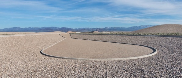 This $40 million, mile-long desert sculpture lets in only 6 visitors per day | DeviceDaily.com