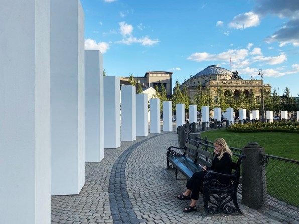 Why Copenhagen has just unveiled 50 pedestals without their statues | DeviceDaily.com