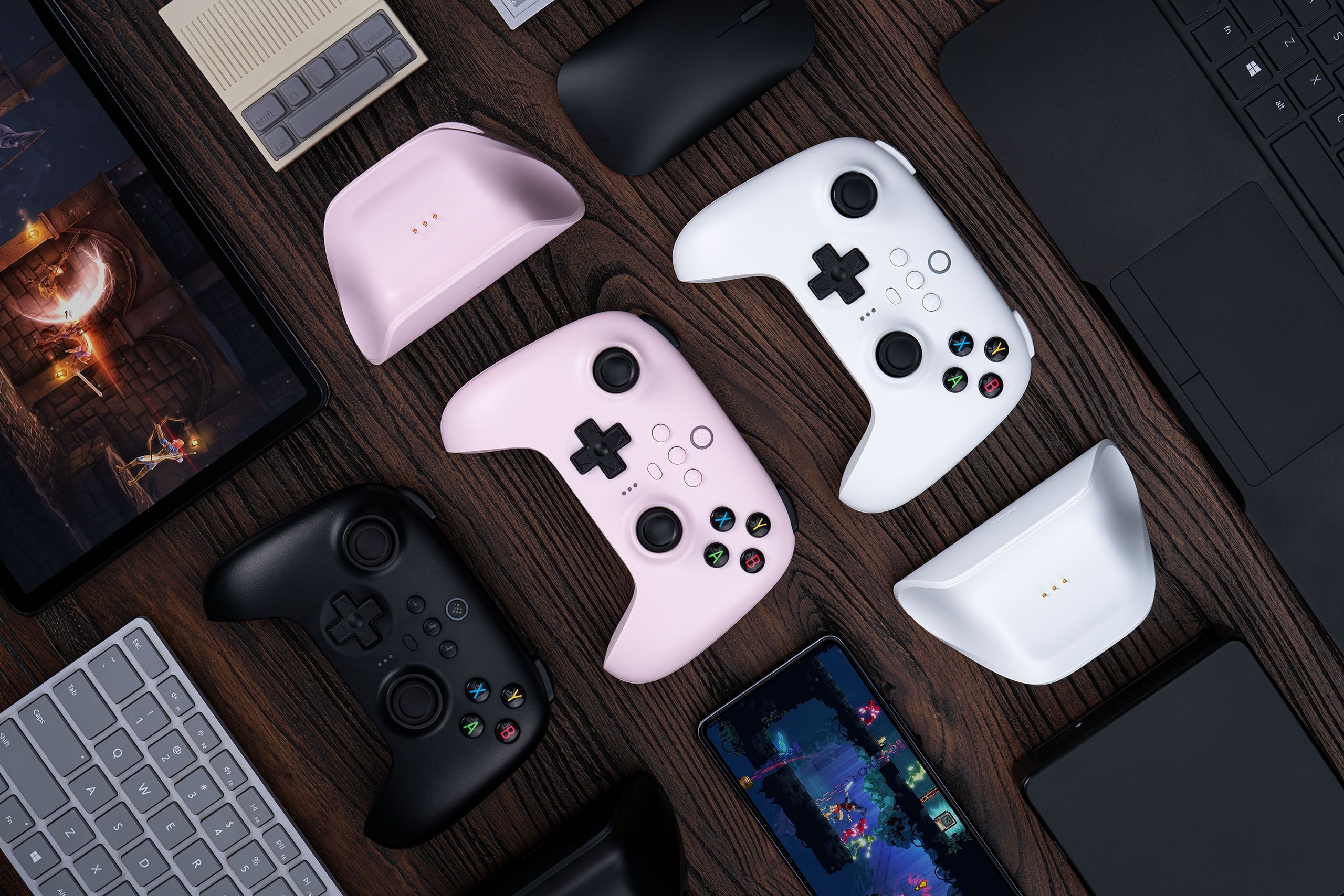 8BitDo reveals wireless versions of its Xbox-style Ultimate Controller | DeviceDaily.com