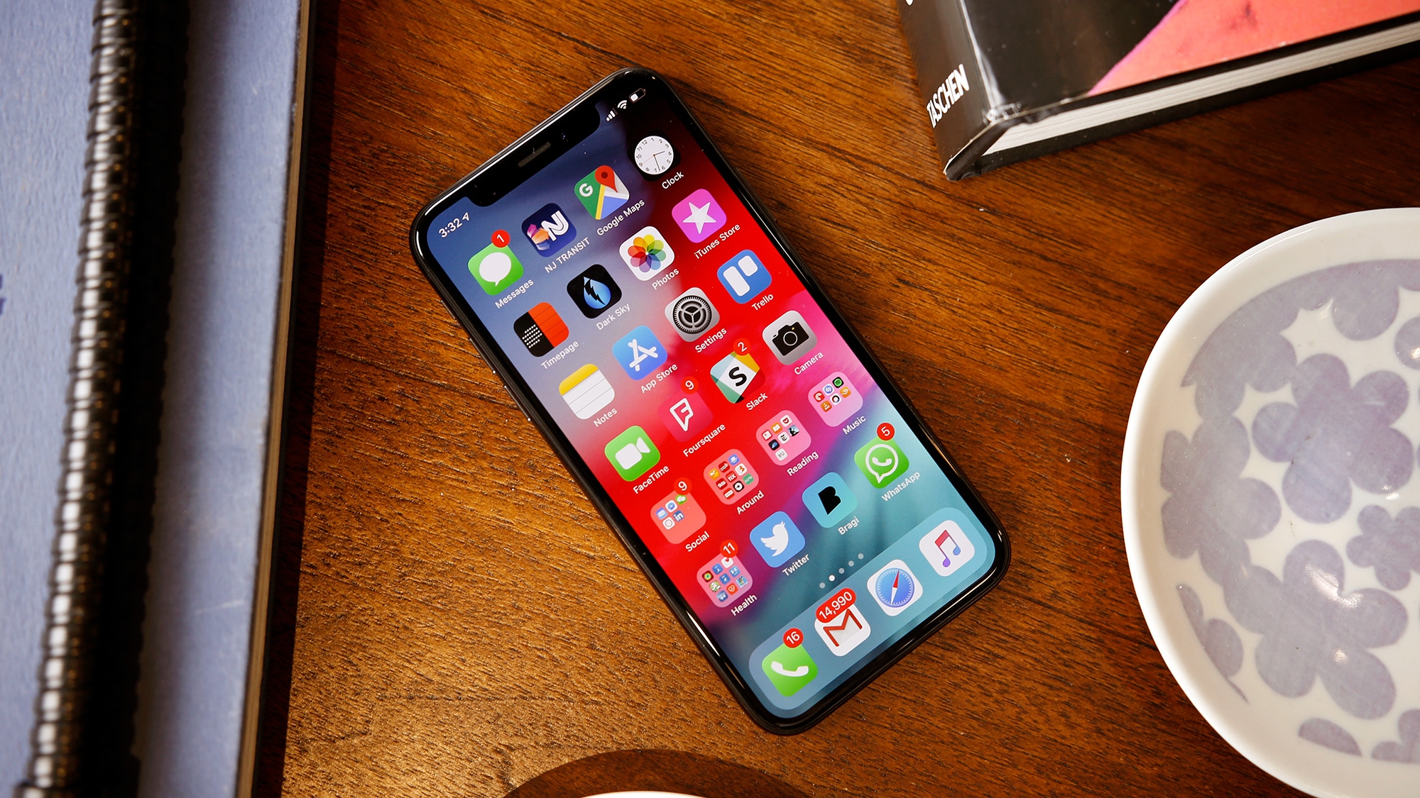 Apple releases rare iOS 12 update to address security flaw on older iPhones and iPads | DeviceDaily.com