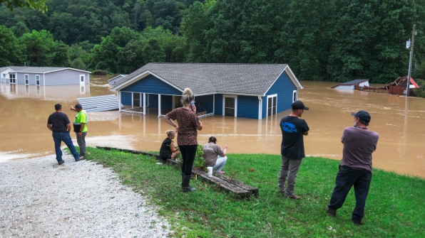 Disastrous heat waves, torrential rains: A scientist explains why this summer’s weather was so extreme | DeviceDaily.com