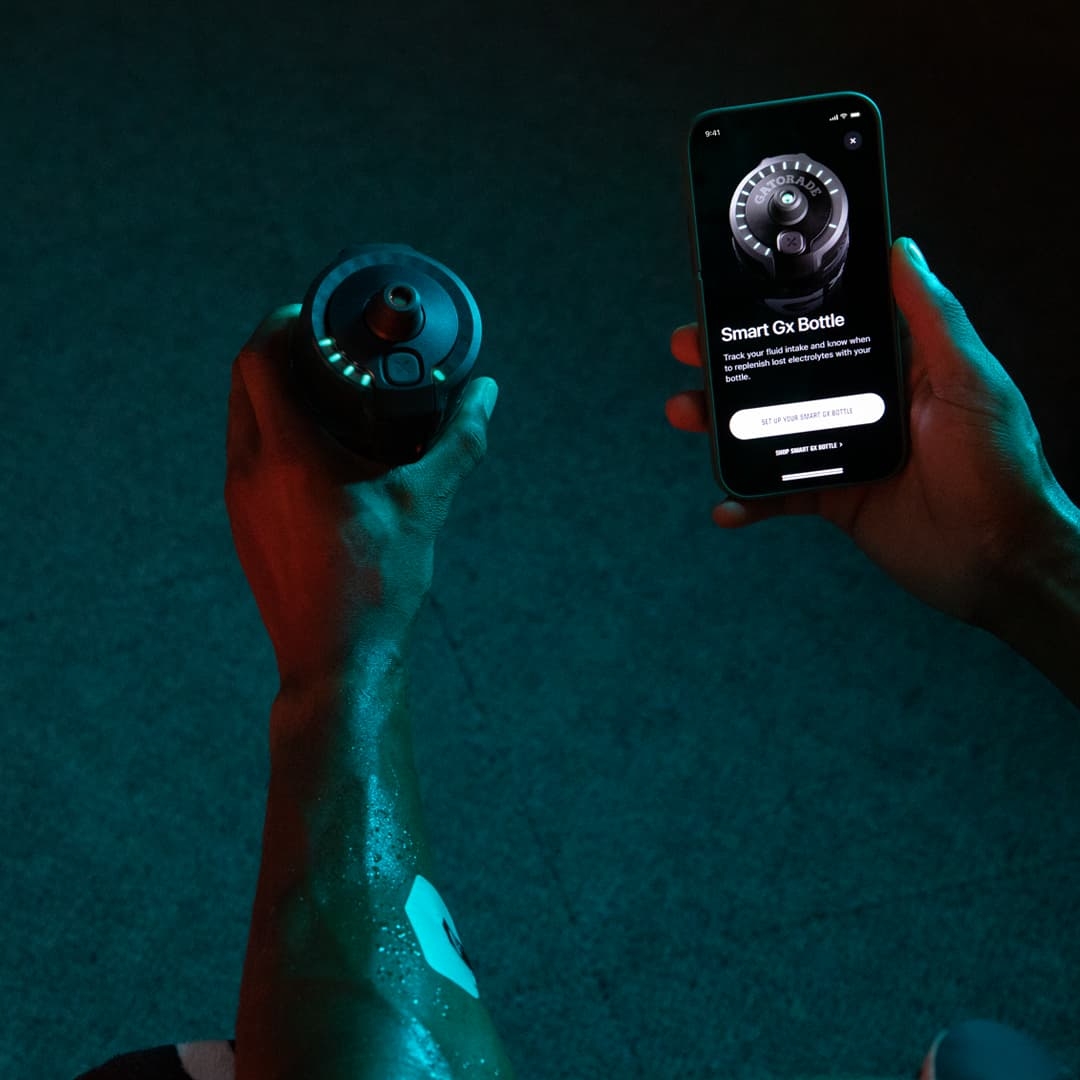 Gatorade's smart water bottle uses sweatiness to gauge when you need to hydrate | DeviceDaily.com