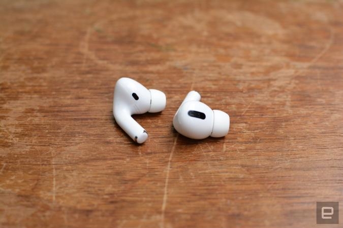 Apple's second-generation AirPods Pro are on sale ahead of launch day | DeviceDaily.com