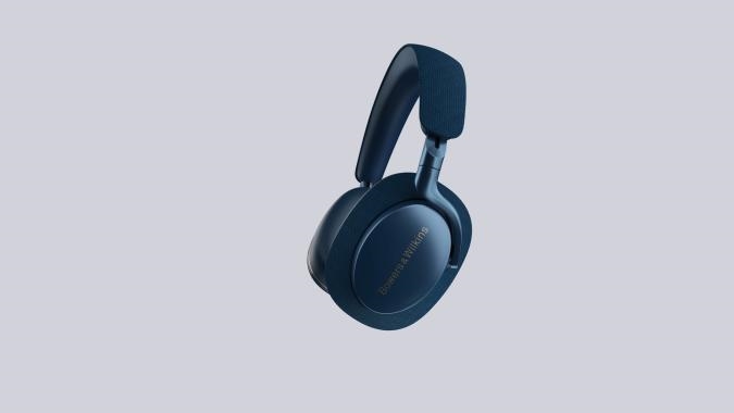Bowers  and  Wilkins' Px8 headphones combine new drivers with refined design | DeviceDaily.com