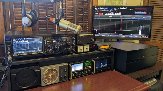 The Internet Archive is building a library of amateur radio broadcasts | DeviceDaily.com