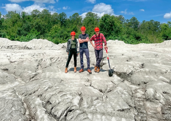 This startup uses volcanic rock dust to capture carbon on farms | DeviceDaily.com