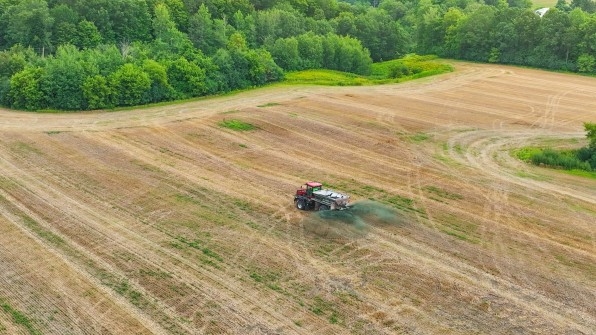 This startup uses volcanic rock dust to capture carbon on farms | DeviceDaily.com