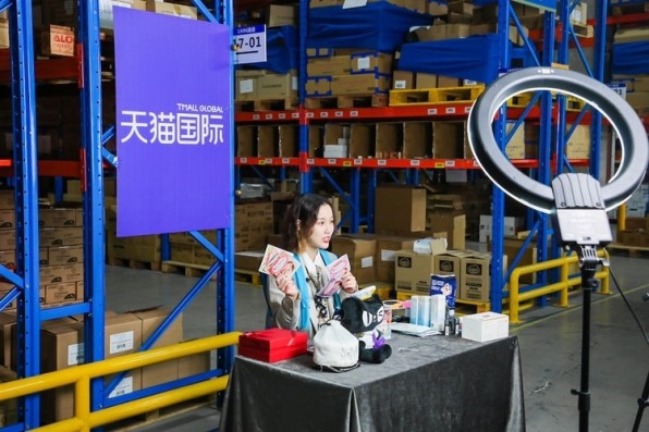 How Woodbury Common is luring back Chinese shoppers, in spite of travel restrictions | DeviceDaily.com How Woodbury Common is luring back Chinese shoppers, in spite of travel restrictions | DeviceDaily.com