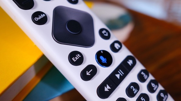 Comcast’s new remote control was designed for—and with—disabled users | DeviceDaily.com