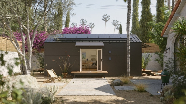 Inside an Airbnb cofounder’s latest venture: Building tiny backyard homes | DeviceDaily.com