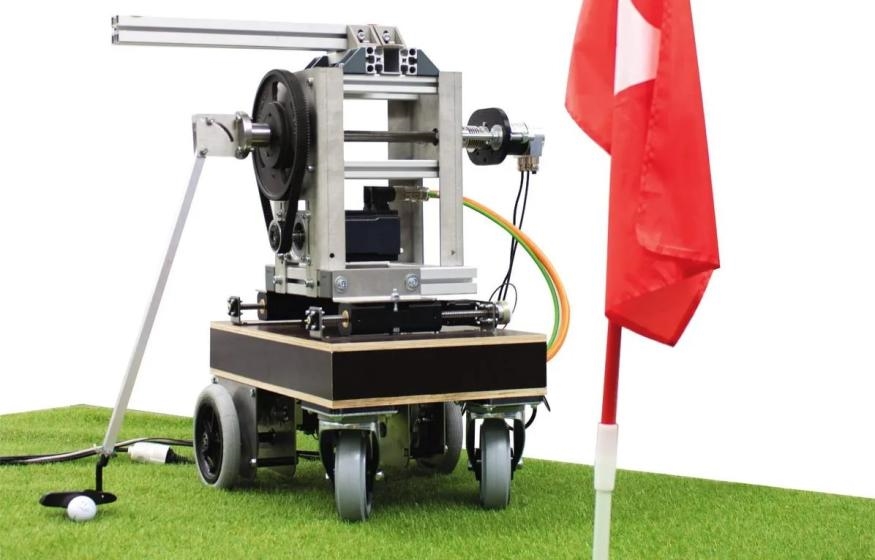 This golf robot uses a Microsoft Kinect camera and a neural network to line up putts | DeviceDaily.com
