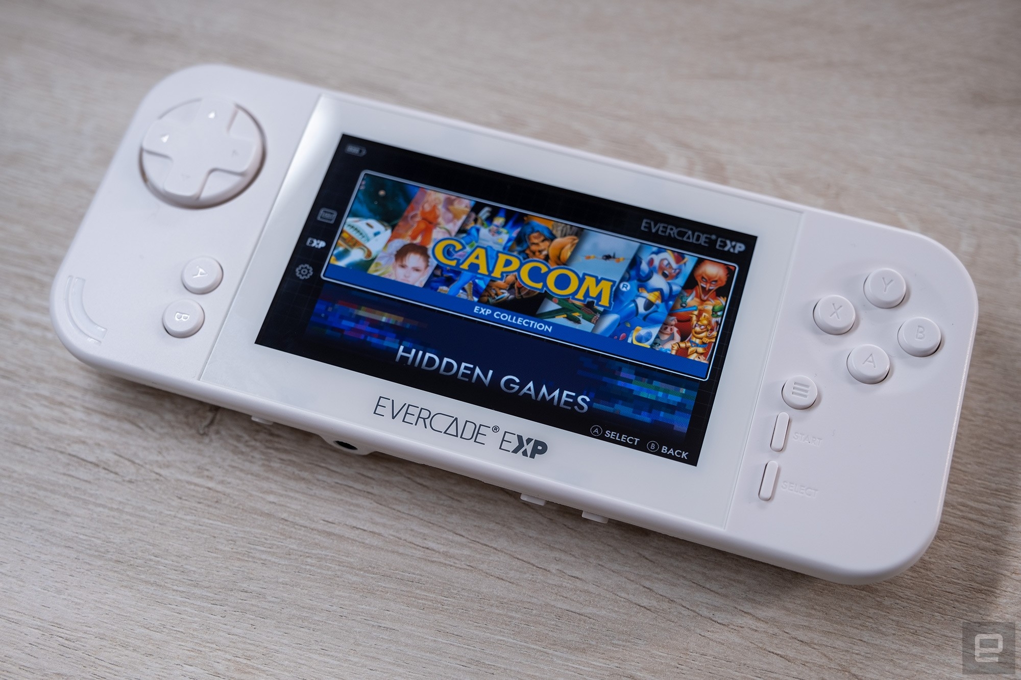 The Evercade EXP handheld brings key improvements but it's still a curious concept | DeviceDaily.com