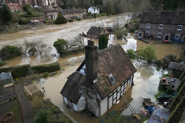 These stark photos show 2022’s climate disasters | DeviceDaily.com