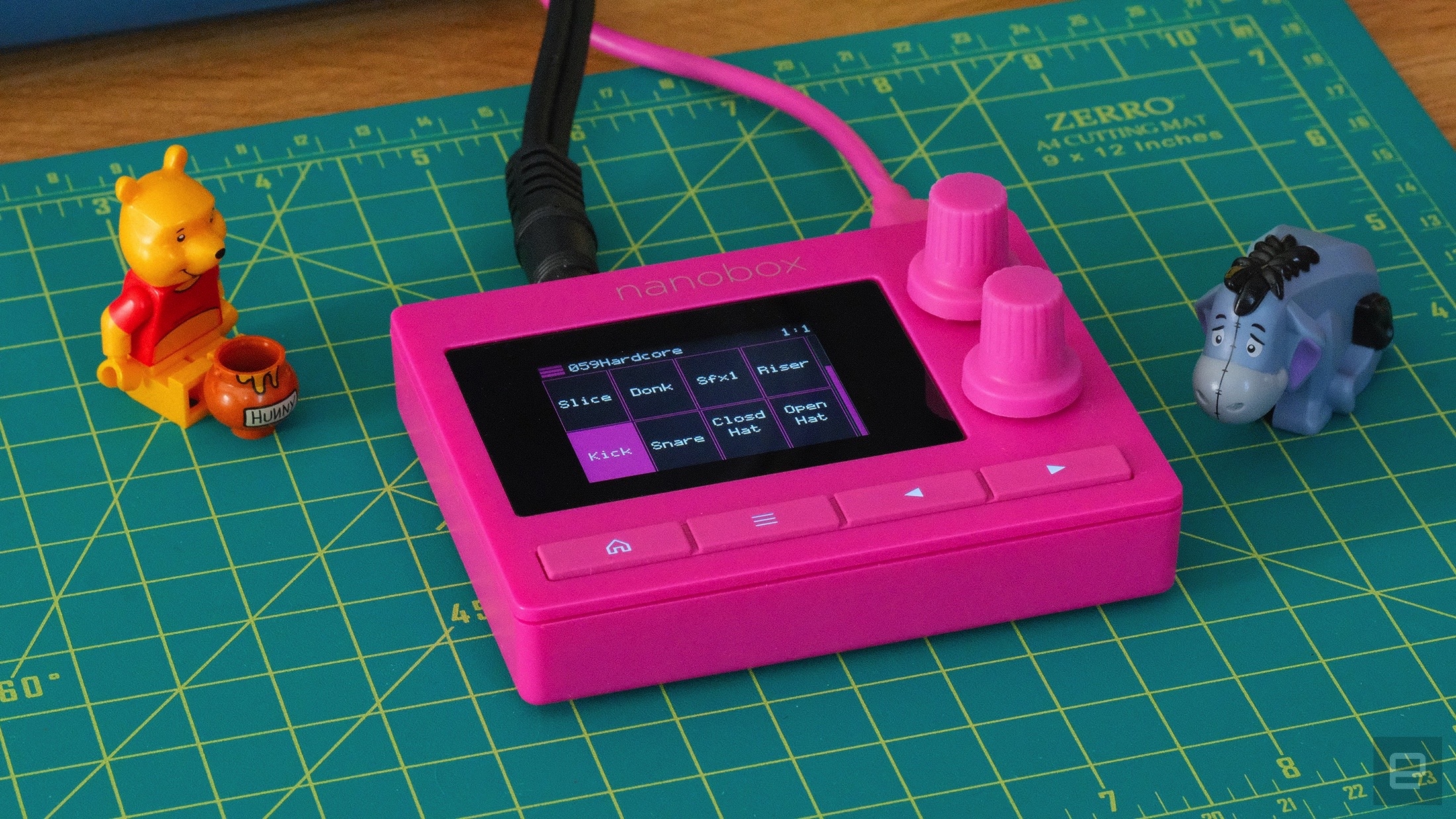 Razzmatazz review: A delightful (and delightfully pink) drum machine | DeviceDaily.com