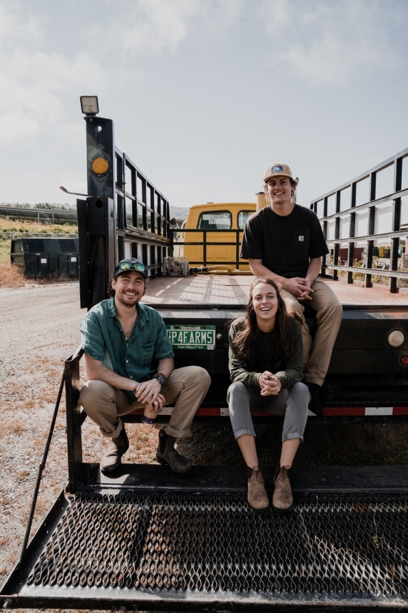 No one likes using a port-a-potty, but at least this one makes fertilizer | DeviceDaily.com