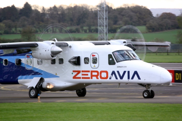 This 19-seater plane is the first ever to run on a hydrogen-electric engine | DeviceDaily.com