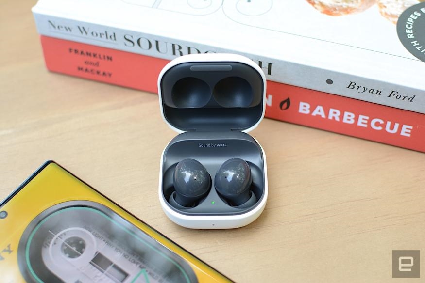 Samsung's Galaxy Buds 2 are $55 off right now | DeviceDaily.com