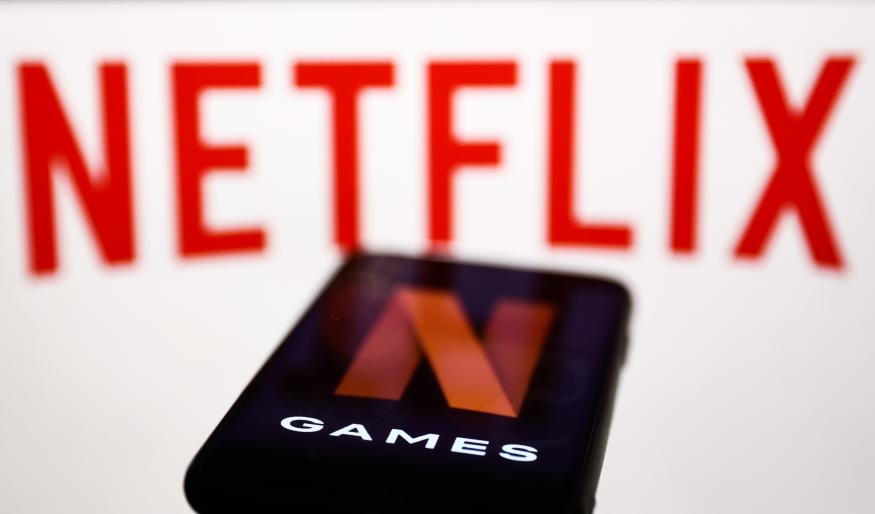 Netflix co-founder Reed Hastings steps down as co-CEO | DeviceDaily.com