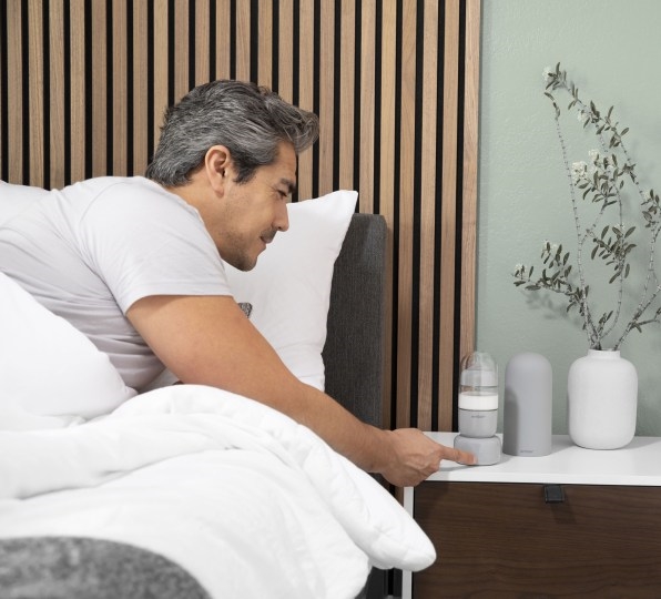 This $400 bottle warmer will keep your baby’s milk a perfect 98.6 degrees | DeviceDaily.com This $400 bottle warmer will keep your baby’s milk a perfect 98.6 degrees | DeviceDaily.com