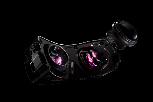 Bigscreen’s first VR headset is supposedly the world’s smallest