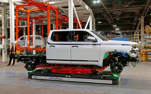 Lordstown Motors freezes production to address quality issues
