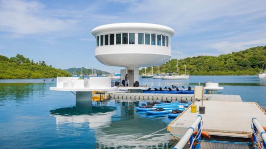 Would you live in this self-sufficient pod in the ocean?