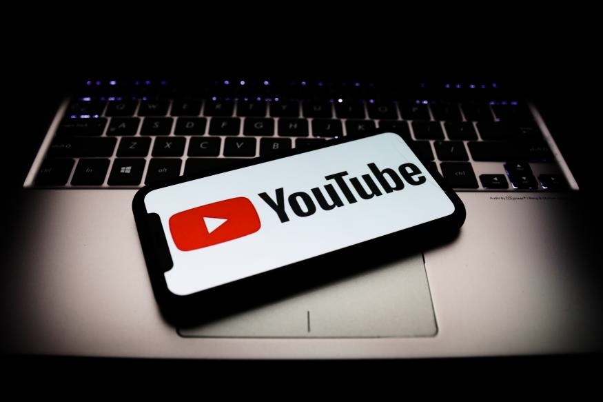 YouTube reverses course on controversial swearing and monetization policy | DeviceDaily.com