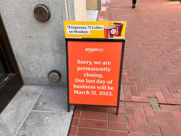 The tragic blown promise of Amazon Go | DeviceDaily.com