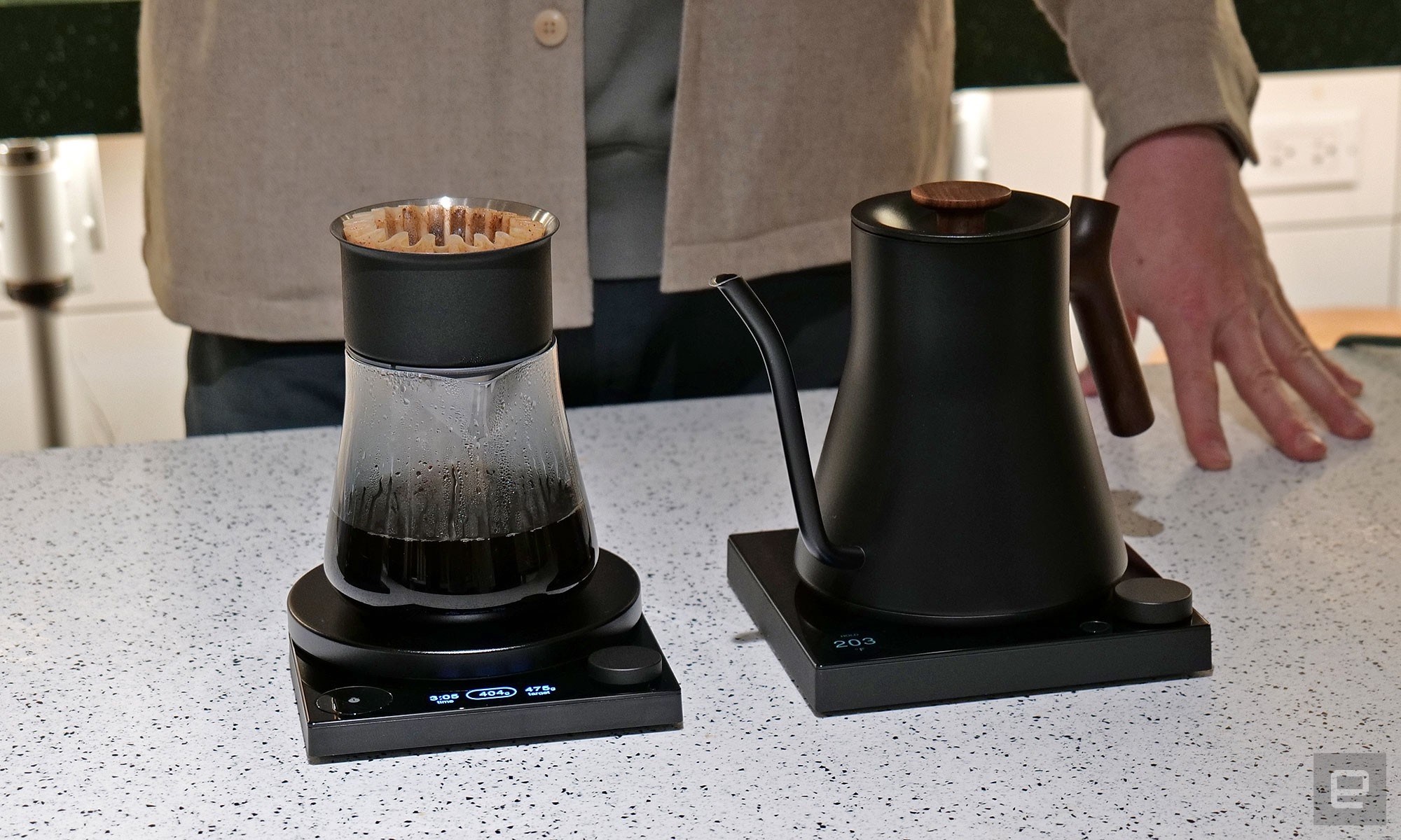 Fellow Tally hands-on: A slick scale for precise pour-overs | DeviceDaily.com