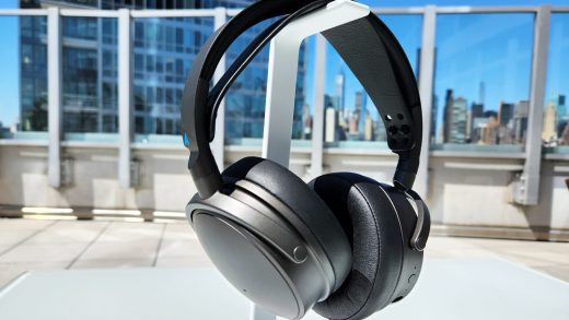 Logitech’s Pro X 2 gaming headset promises longer battery life