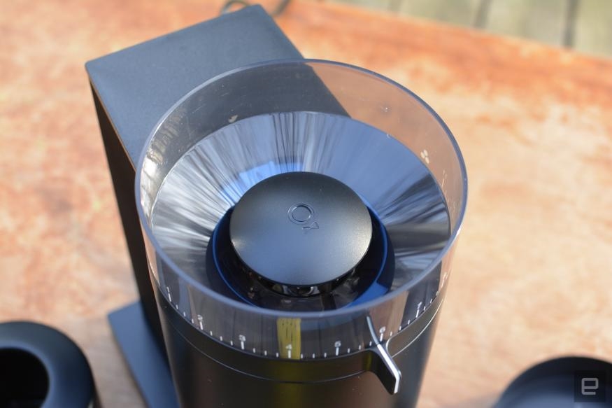 Fellow Tally hands-on: A slick scale for precise pour-overs | DeviceDaily.com