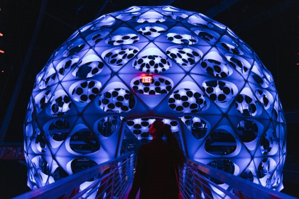 How this giant, glowing geodesic dome became the show of the summer | DeviceDaily.com