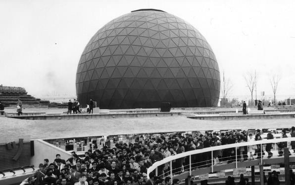 How this giant, glowing geodesic dome became the show of the summer | DeviceDaily.com