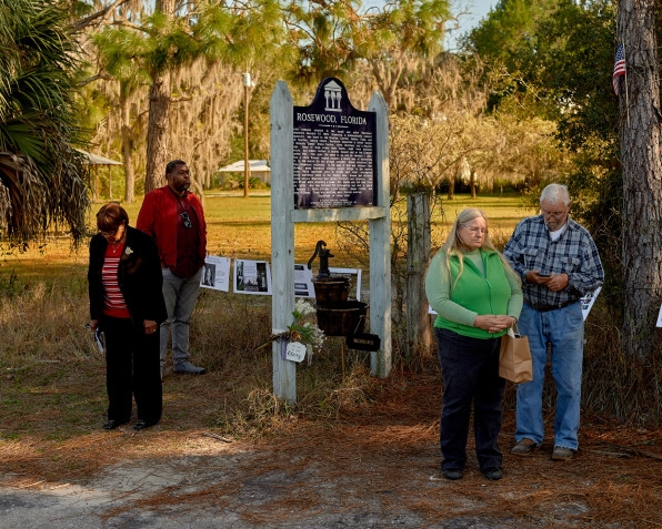 A 1923 massacre wiped out a vibrant Black town. New Florida laws make it hard for kids to learn about it | DeviceDaily.com