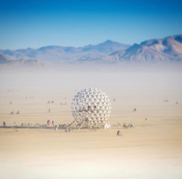 How this giant, glowing geodesic dome became the show of the summer | DeviceDaily.com