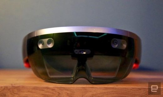Microsoft will deliver improved HoloLens combat goggles to Army testers this month