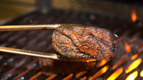 This Florida steak house is the first in the U.S. to serve plant-based steak | DeviceDaily.com