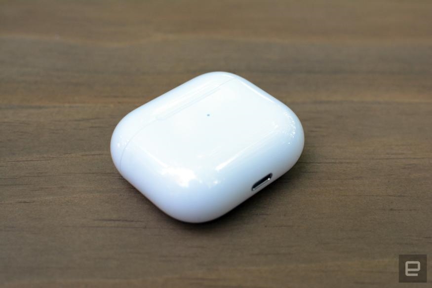 Apple's 3rd-gen AirPods drop to a record low of $140 | DeviceDaily.com