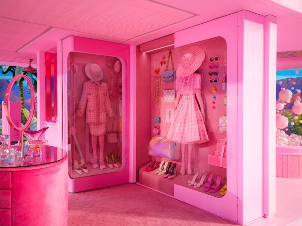 How the ‘Barbie’ set designers created an oversize world for toys | DeviceDaily.com